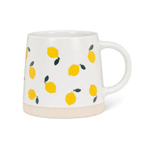 Tasse à base large avec citrons