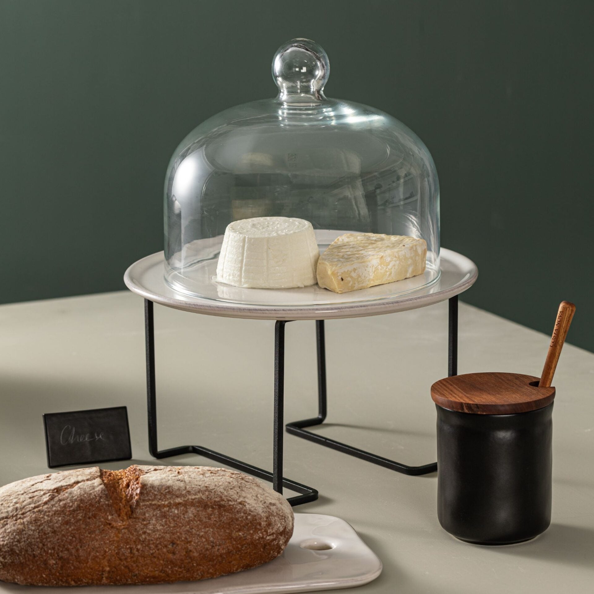 Pot à miel avec couvercle en bois et cuillère