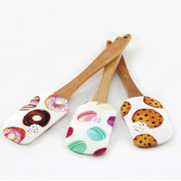 Spatule en silicone à motif macarons