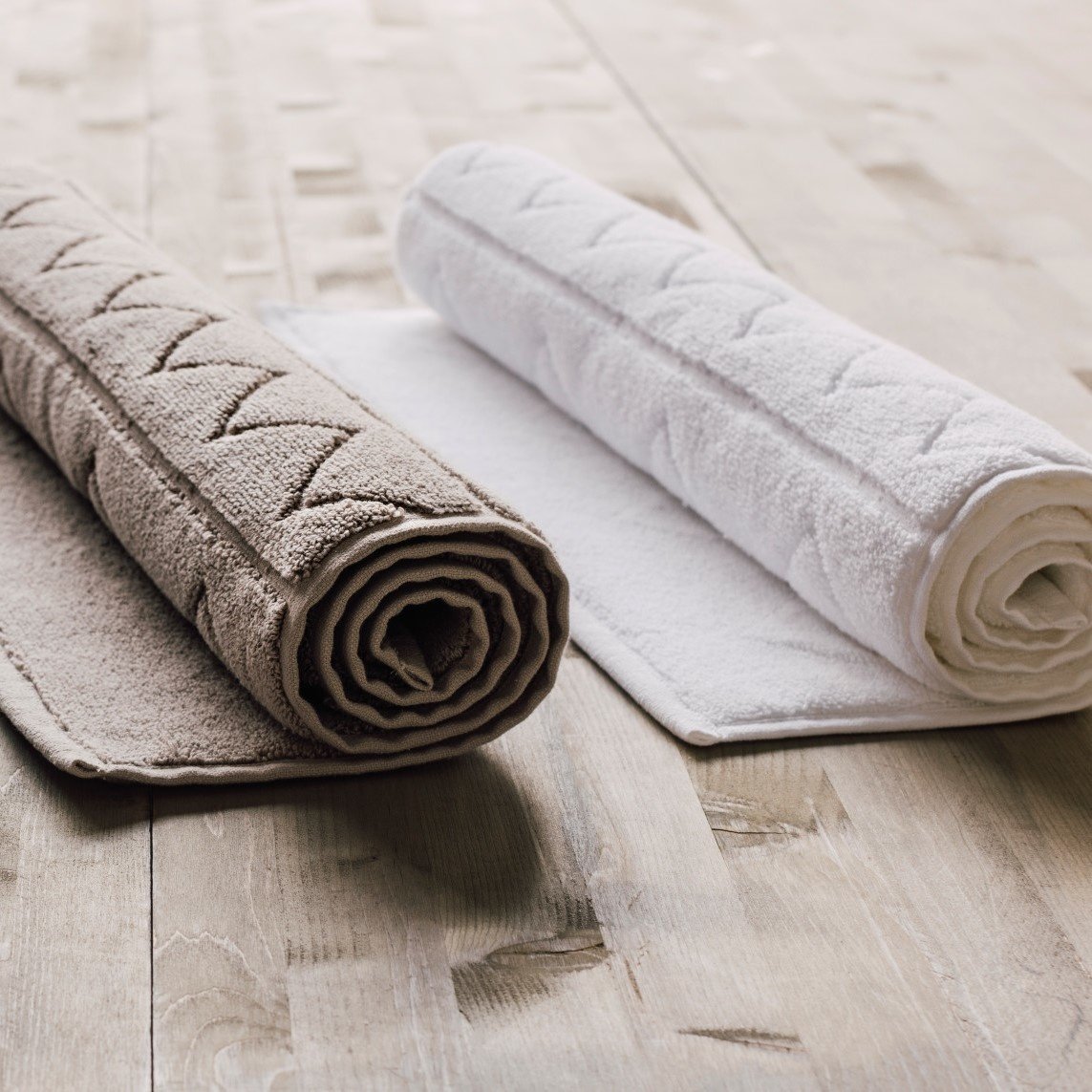 Danica Heirloom Jacquard Bathmat - Charcoal