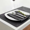 Napperon Vienna Linen en noir 13 x 19 po