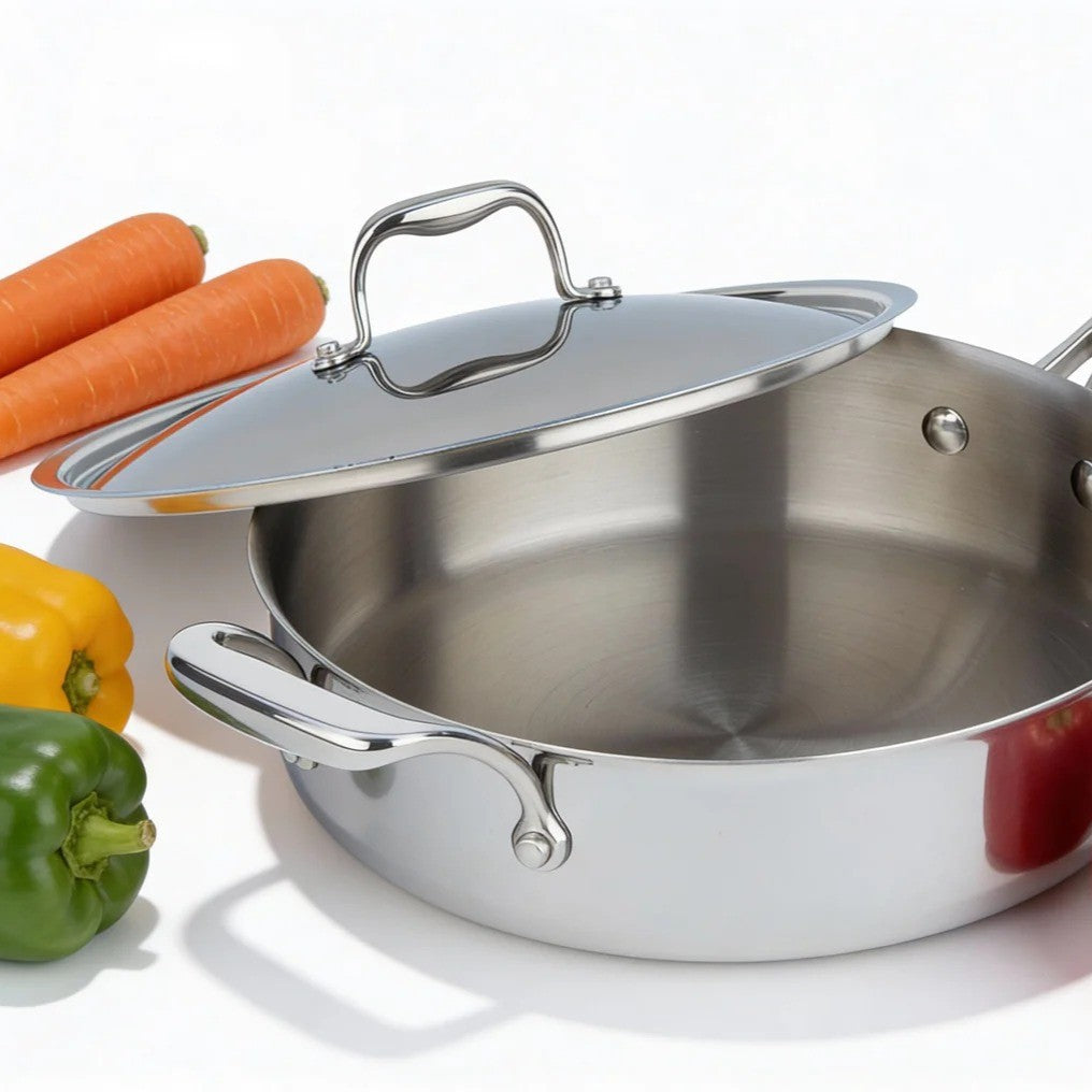 Sauteuse SuperSteel à trois plis en acier inoxydable de 4,2 L avec couvercle