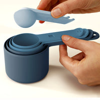 Nest™ 8-piece measuring cup set