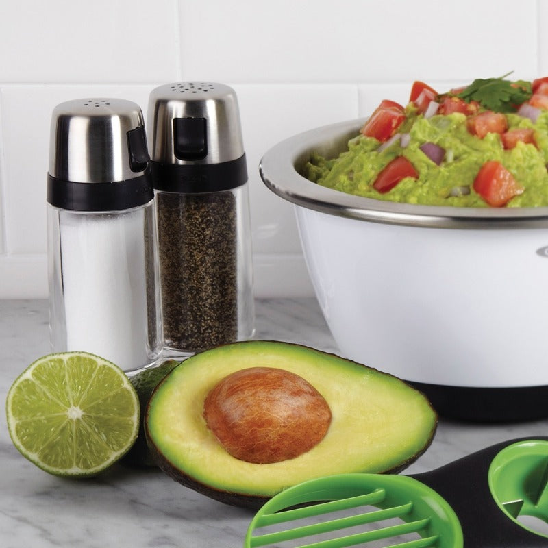 Assortiment de salière et poivrière