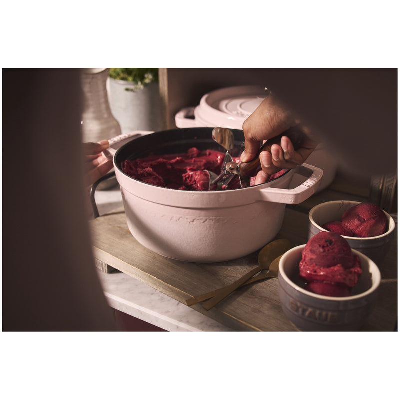 Sorbet Rose Cast Iron Round Cocotte - 22cm / 2.5L