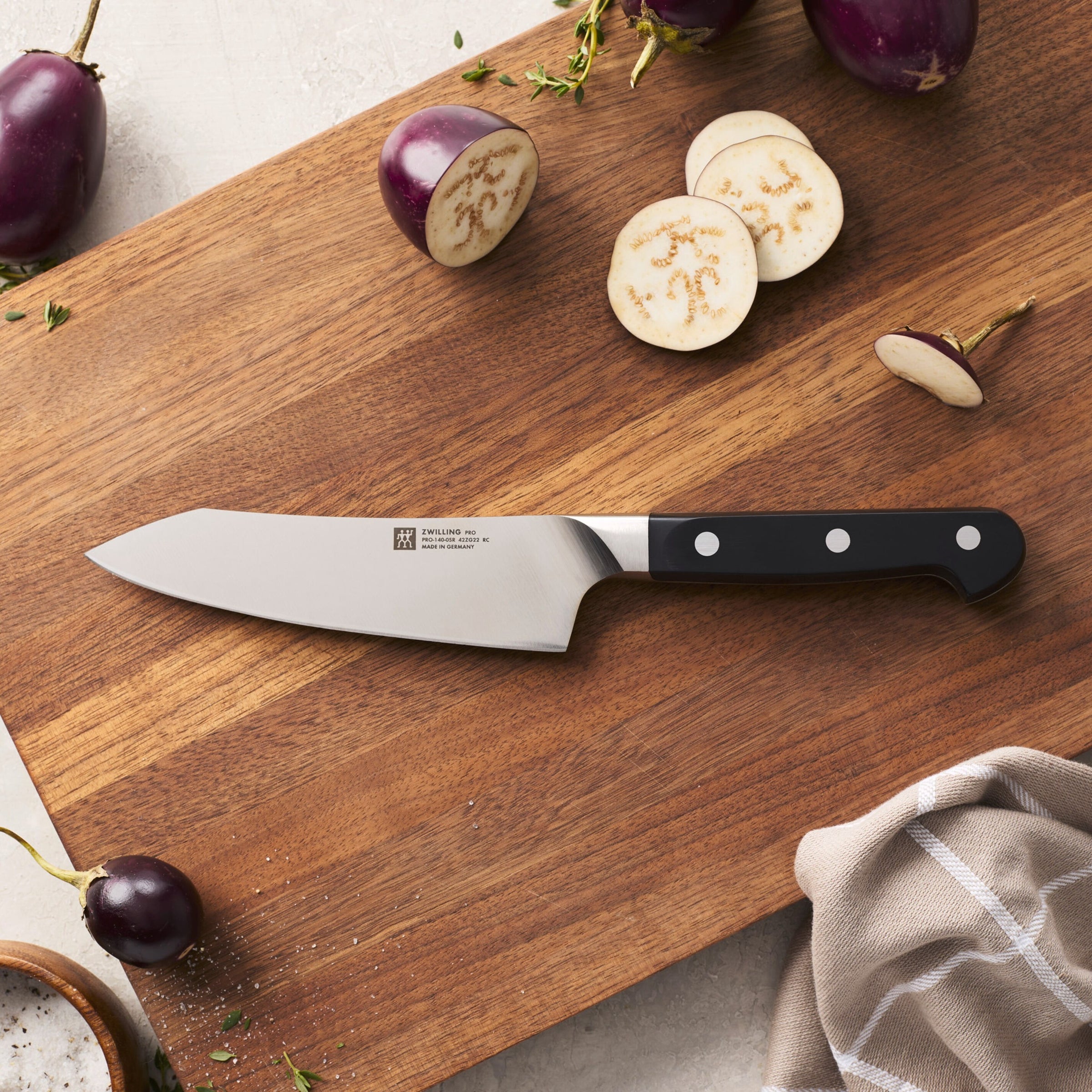 Couteau Santoku à bascule Pro 5,5 pouces