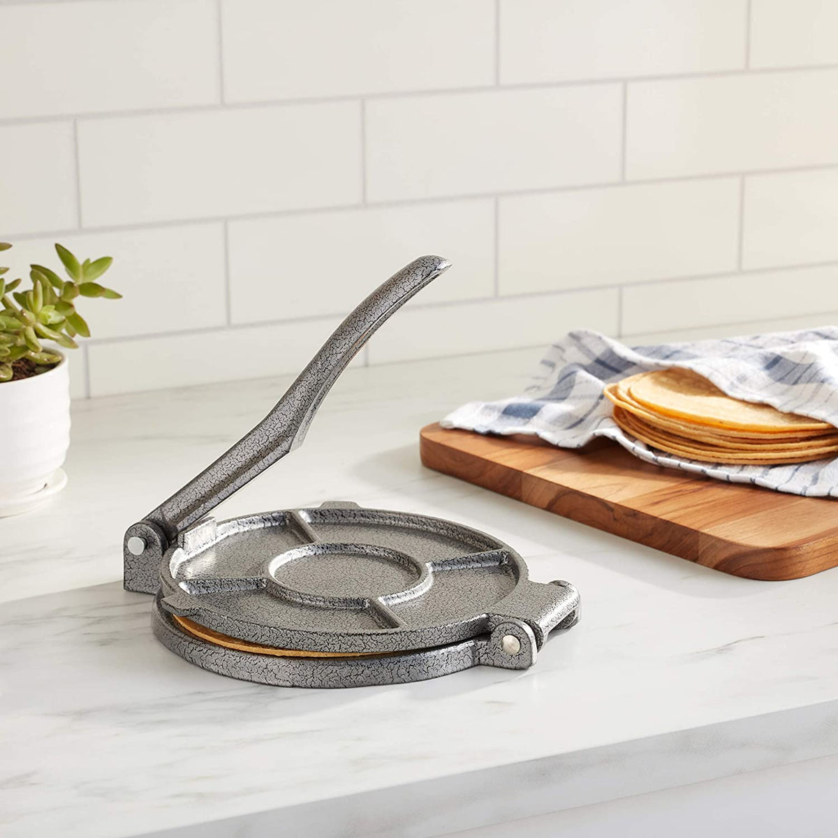 Cast Iron Tortilla Press – Gifts & Kitchen Accessories gift Montreal Villeray Urban Palate