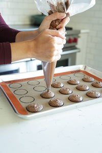 Perfect Macaron Non-Stick Baking Mat